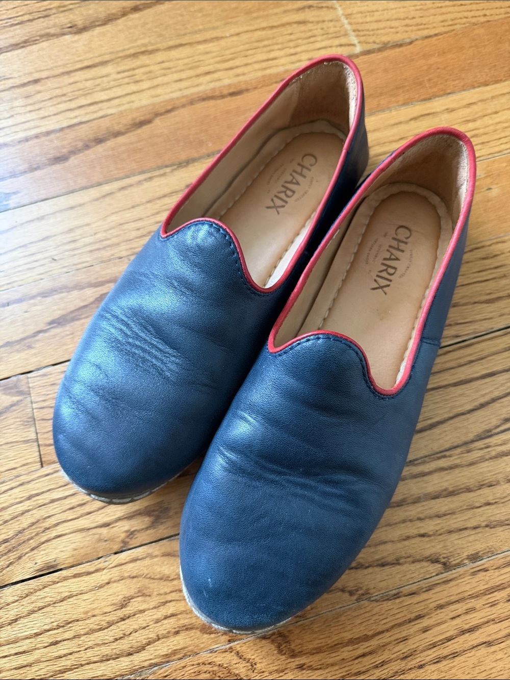CHARIX Navy Leather Slip-On Flats with Red Trim